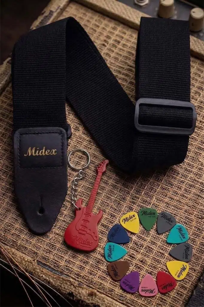 Midex ASM-26BK Gitar Omuz Askısı Siyah Renk 89-155cm (Pena Hediye) Midex ASM-26BK Gitar Omuz Askısı Siyah Renk 89-155cm (Pena Hediye)