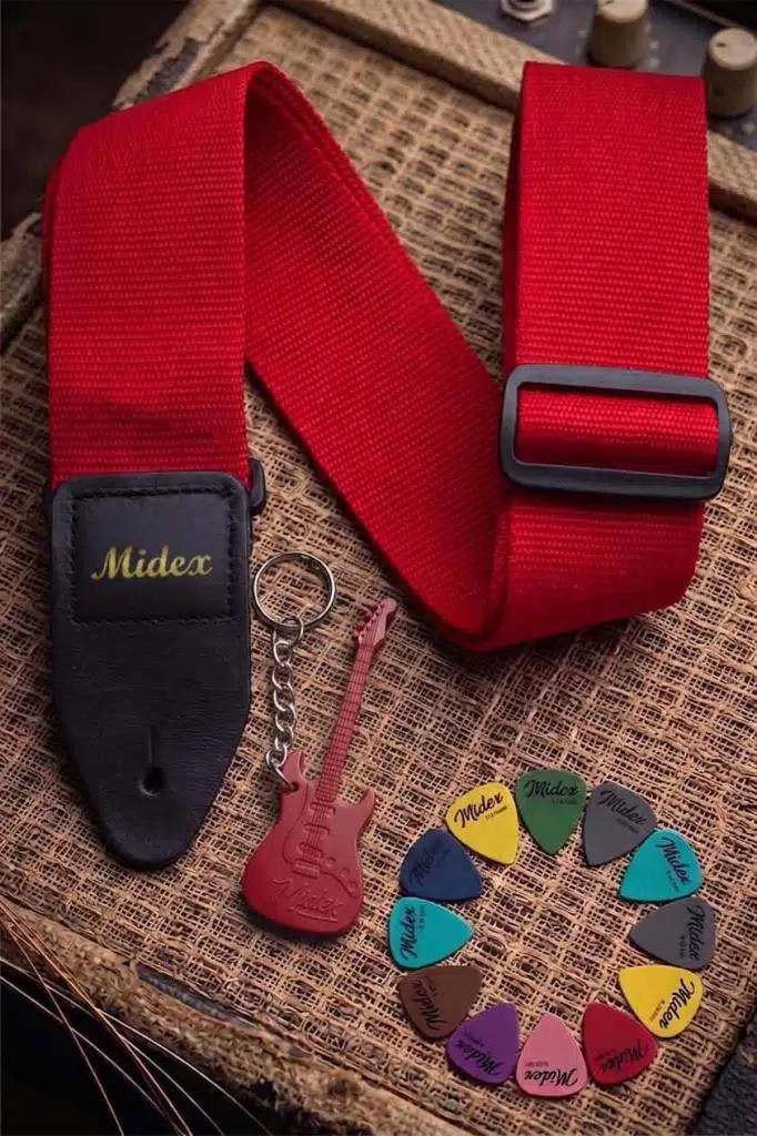 Midex ASM-26RD Gitar Omuz Askısı Kırmızı Renk 89-155cm (Pena Hediye) Midex ASM-26RD Gitar Omuz Askısı Kırmızı Renk 89-155cm (Pena Hediye)
