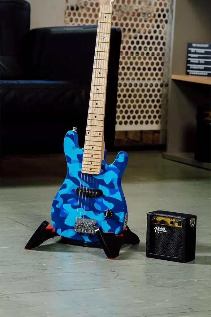 Midex CEG-30BS 4-6 Yaş Çocuklar İçin Amfili Full 1/4 30 İnç Elektro Gitar Seti Midex CEG-30BS 4-6 Yaş Çocuklar İçin Amfili Full 1/4 30 İnç Elektro Gitar Seti